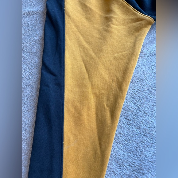 Jordan Hoodie - Picture 14 of 14